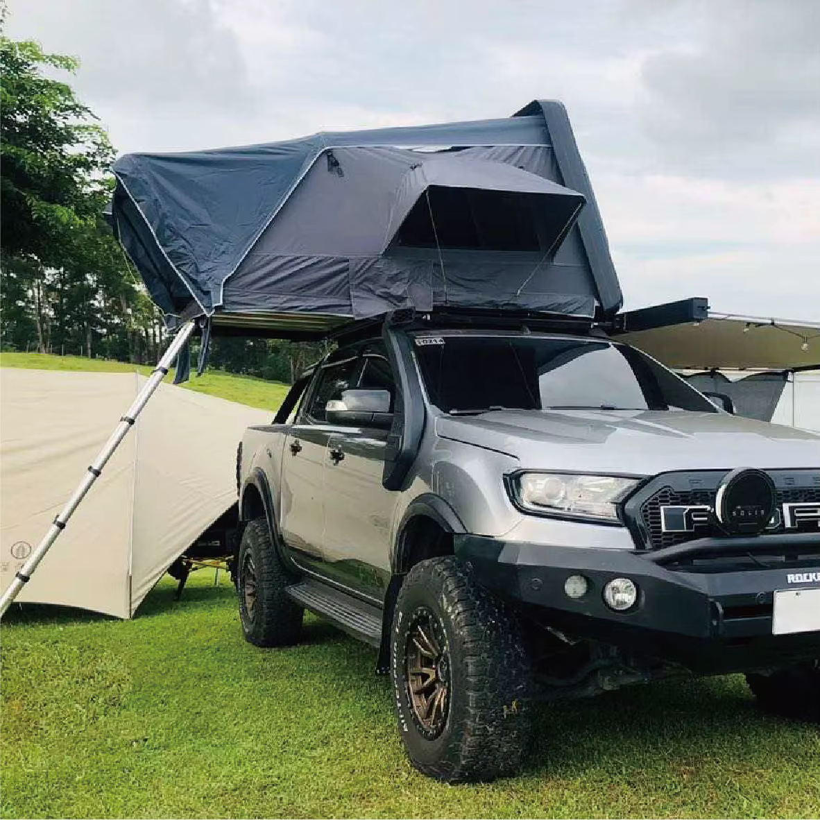 Tente d'ombrage 4x4, tente de toit tout-terrain, coque rigide, adaptée au Camping en plein air, étan
