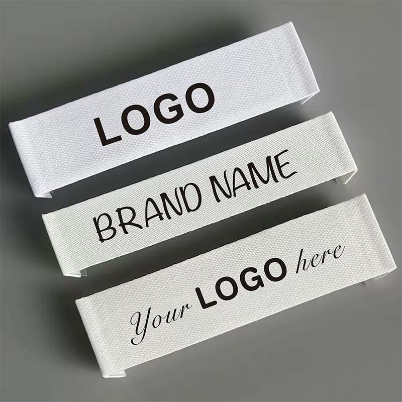 Étiquette de vêtements Attro personnalisée, étiquettes de t-shirt en coton, étiquette de nom privé, 