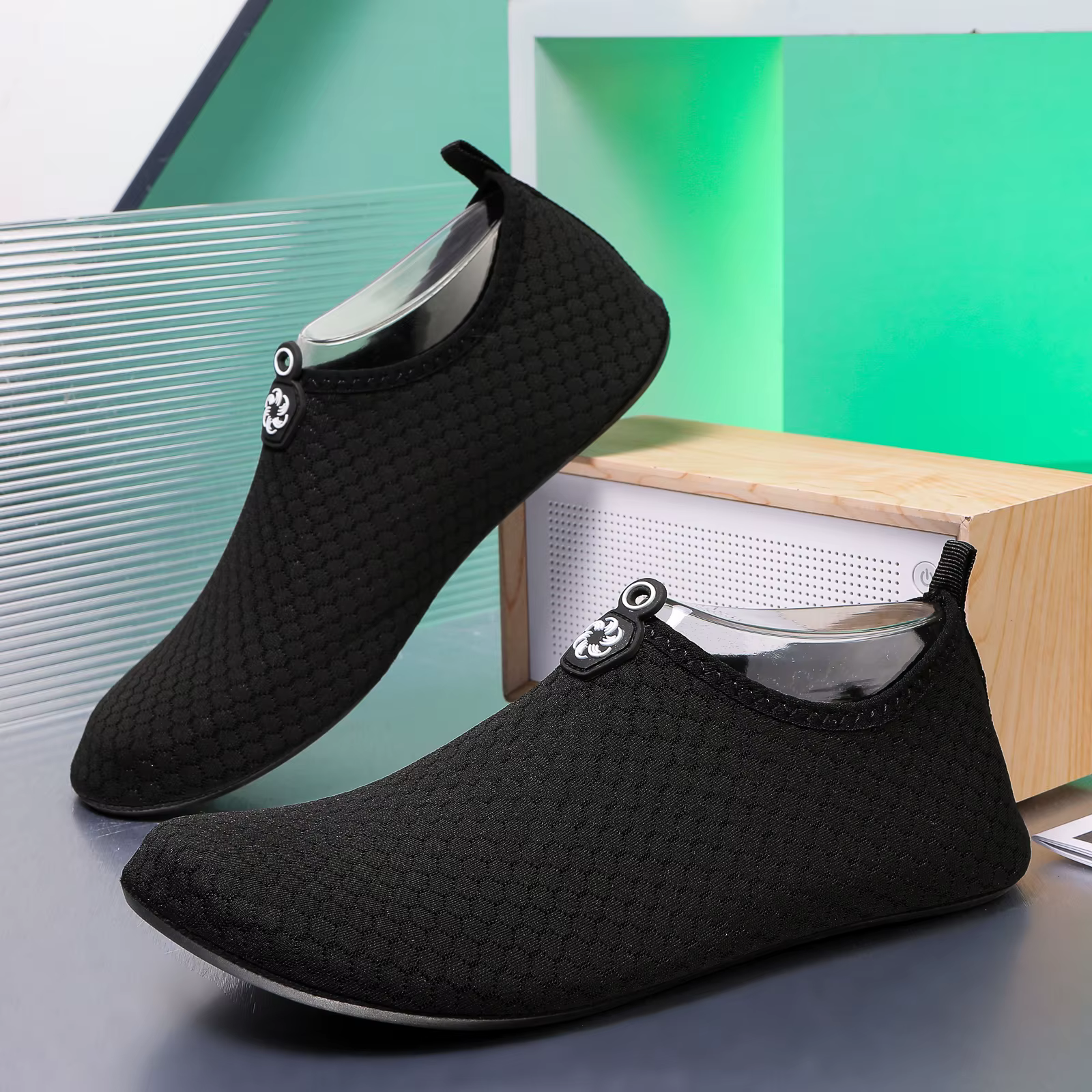 Chaussures aquatiques noires à semelle fine, respirantes, à séchage rapide, antidérapantes, effet pi