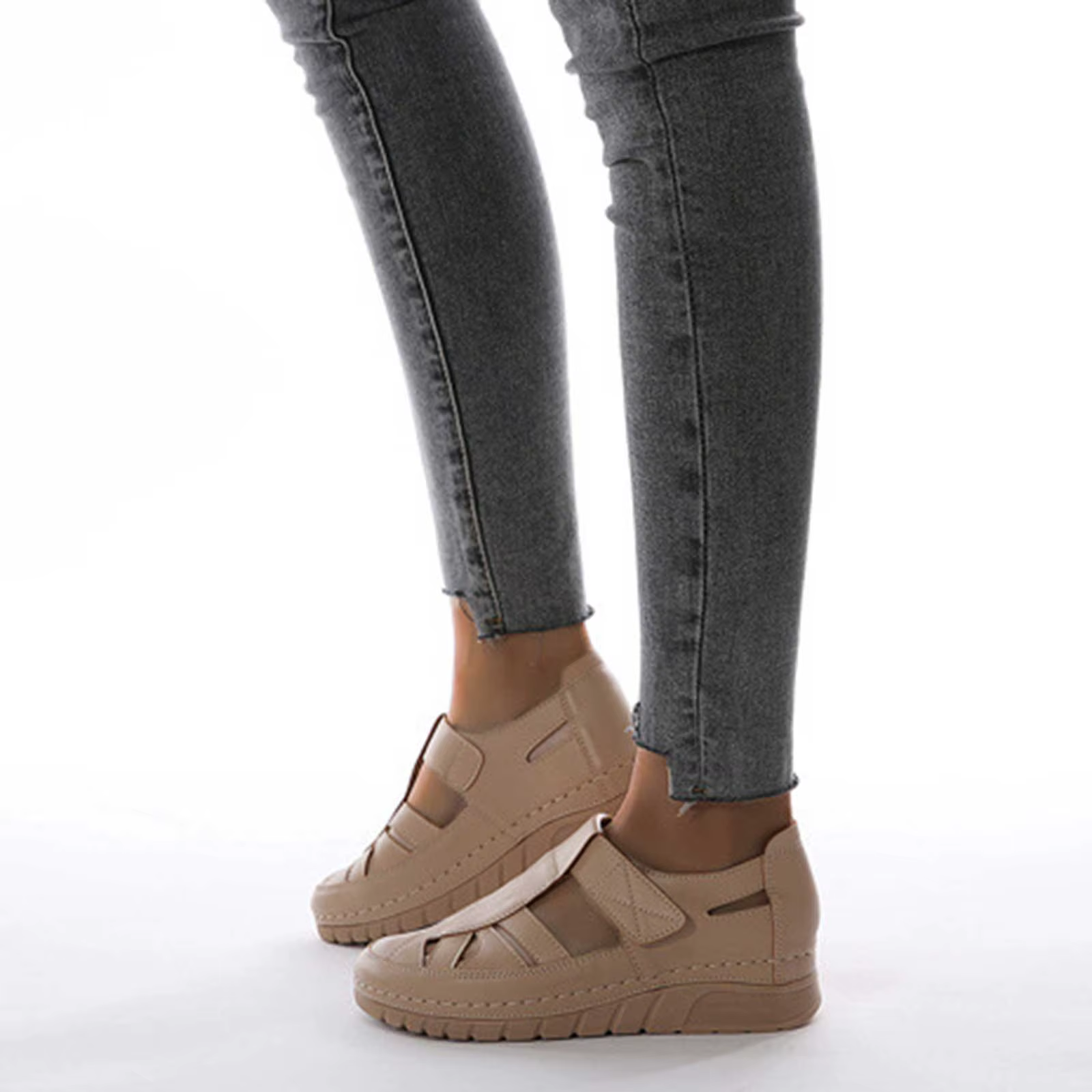Sandales de gladiateur pour femmes, chaussures d'été en croûte de cuir à bout fermé, plates ajourées