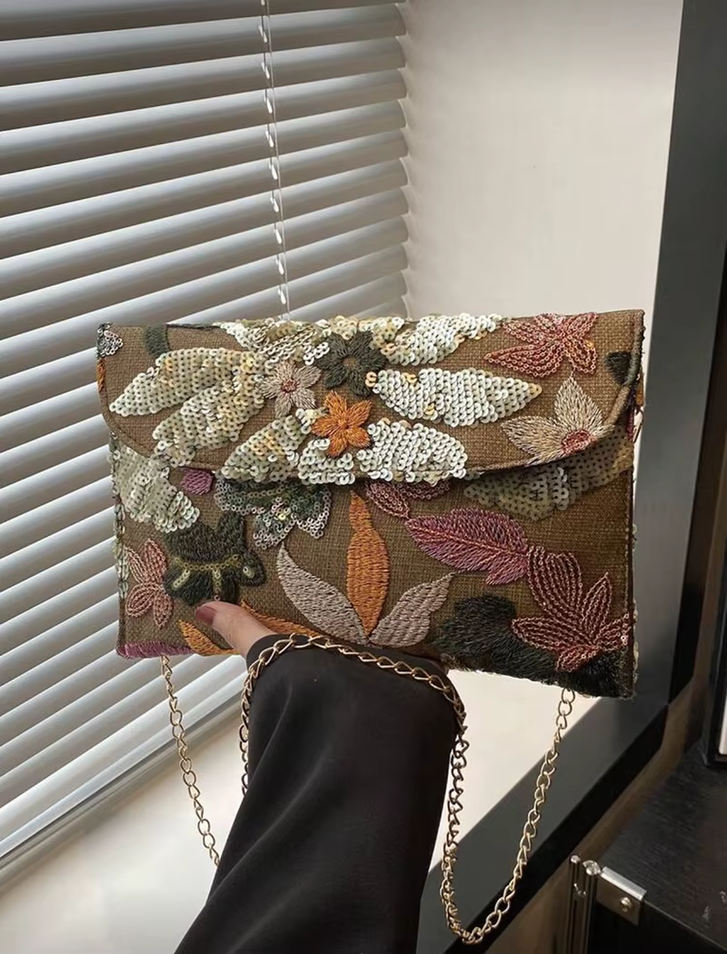 Sac enveloppe brodé de sequins à motifs floraux, pochette élégante pour femme avec patchwork de sequ