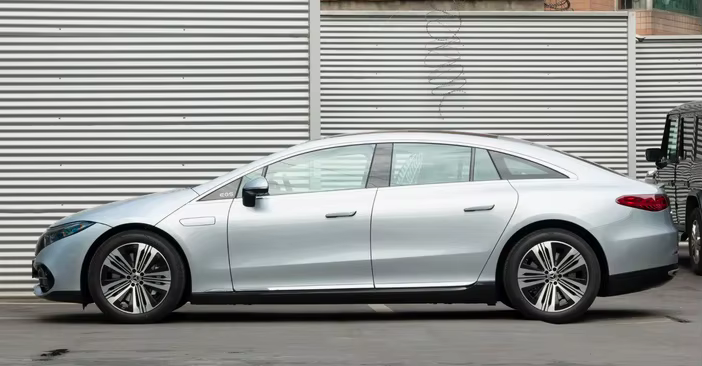 NOUVEAU Véhicule Électrique à Énergie Nouvelle Très Demandé, Voiture Électrique de Luxe à Longue Autonomie À VENDRE