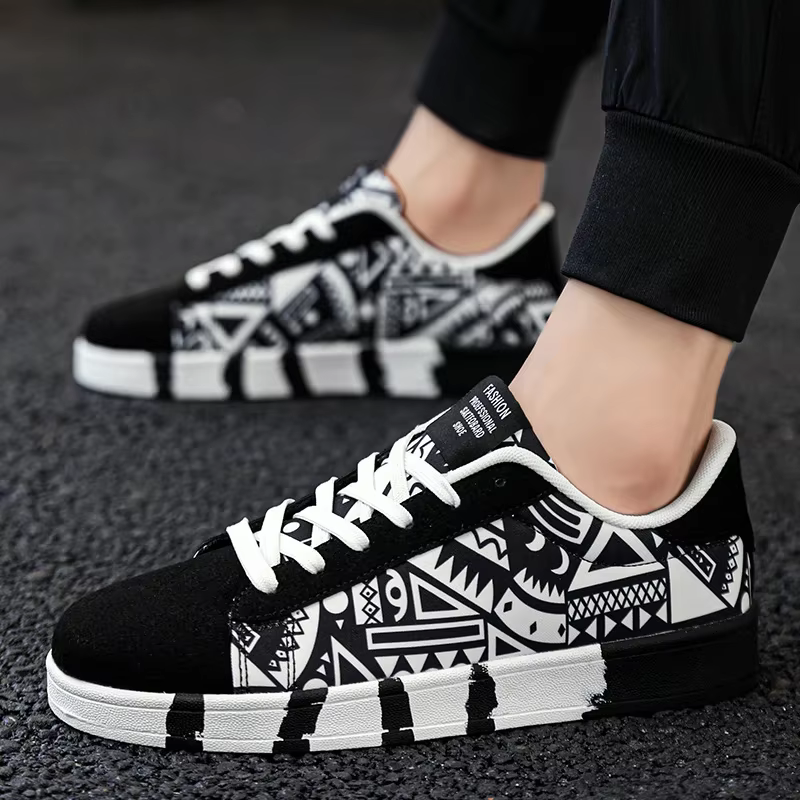 Chaussures de planche unisexes de haute qualité, souples, confortables, antidérapantes, adaptées aux hommes et aux femmes, chaussures d'entraînement de Tennis pour jeunes, chaussures de course à la mo