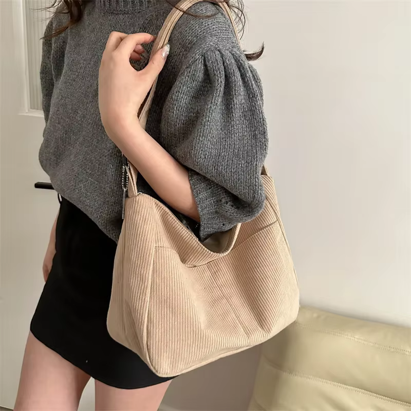 Sac à bandoulière en velours côtelé pour femmes