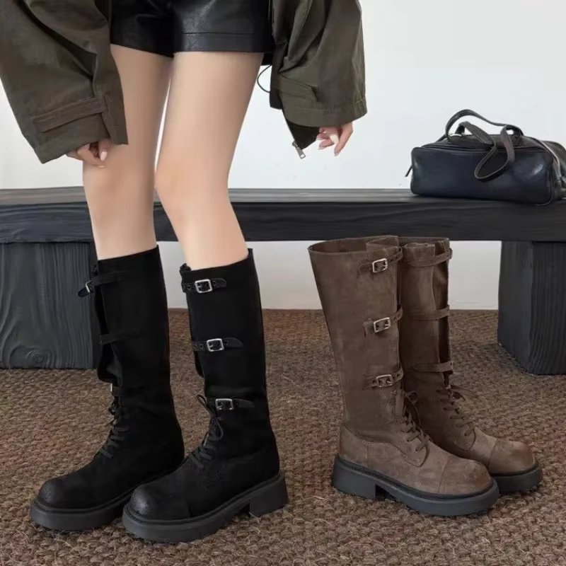 Bottes à talons blocs en daim à la mode, bottes de chevalier à plateforme et boucle de ceinture à bout rond, nouvelle collection automne 2025