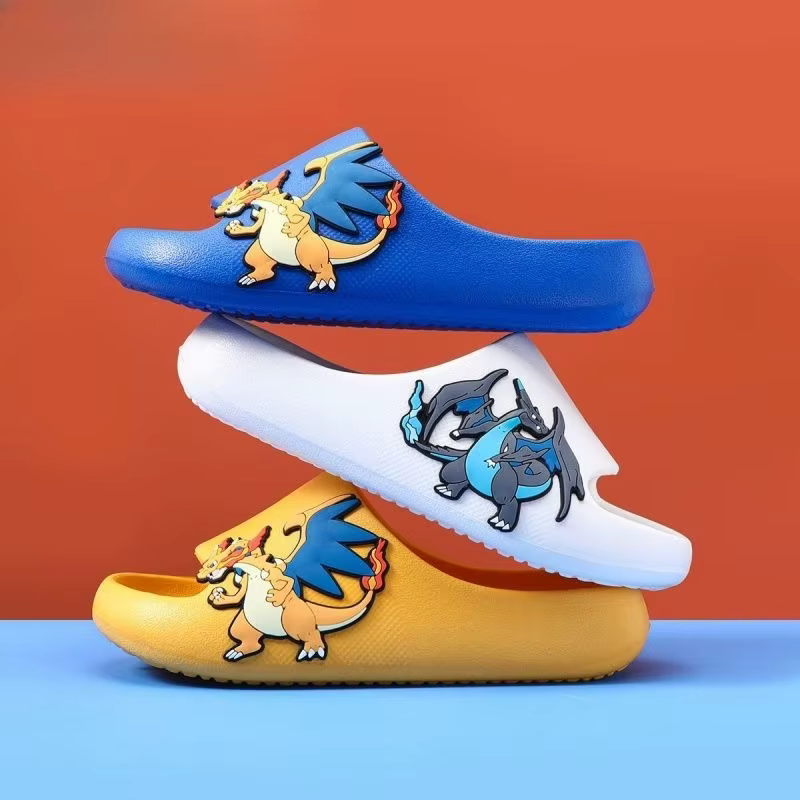 Bandai Pokemon Pikachu Charizard – pantoufles pour enfants