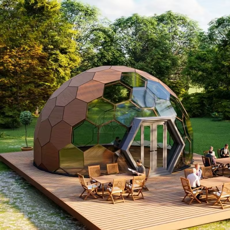 Dôme de glamping extérieur de luxe