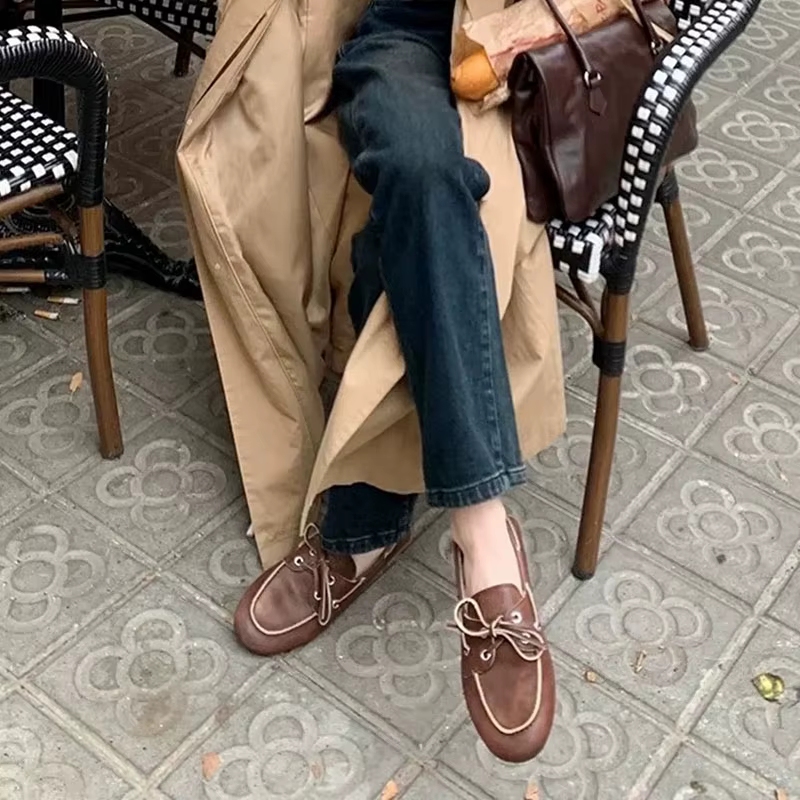 Chaussures de marche de vacances noeuds