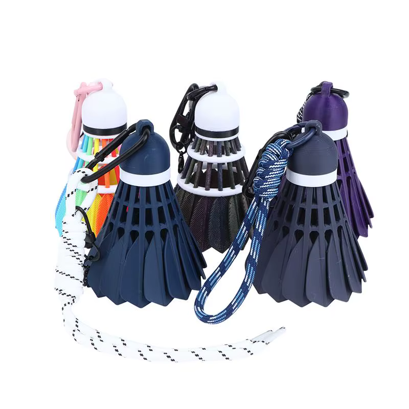 Porte-clés de badminton coloré élégant (1 pièce) – Pendentif sportif pour sac à dos, bureau, décoration pour passionnés