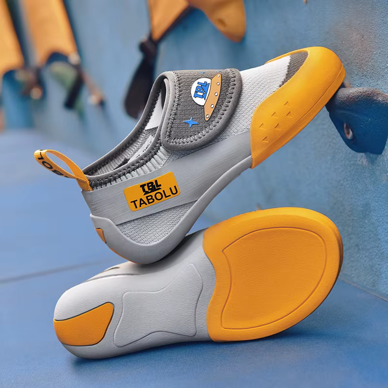 Chaussures d'escalade pour enfants