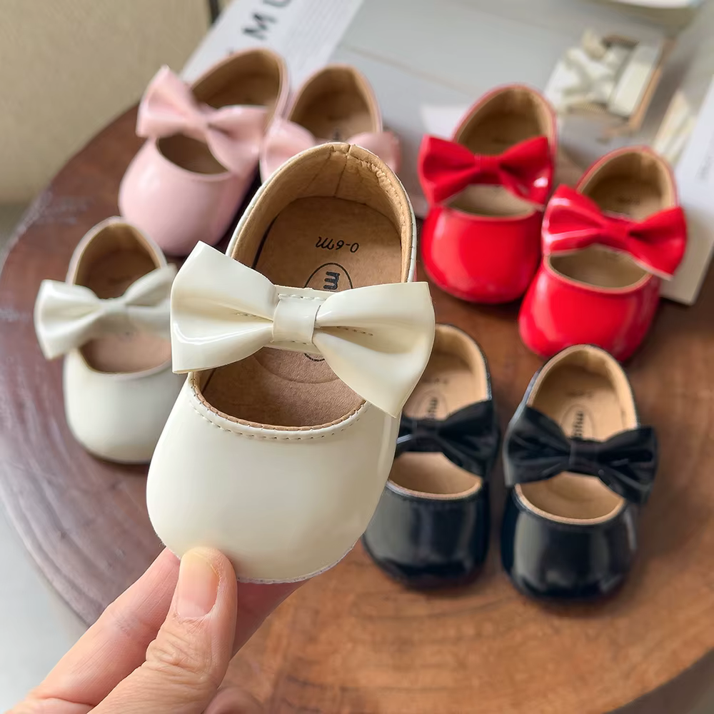 Chaussures pour nouveau-né fille, chaussures en PU antidérapantes avec nœud papillon, robe de princesse classique, chaussures de berceau pour premier marcheur