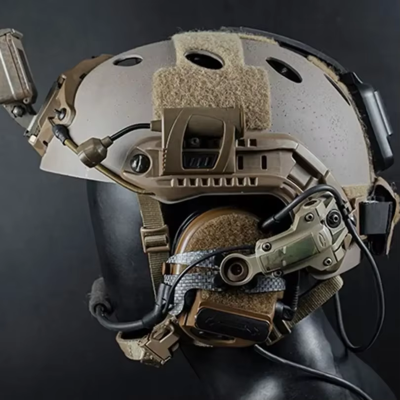 Lumière de casque tactique 3 Modes lampe de poche LED éclairage de nuit extérieur pour la chasse Laser militaire