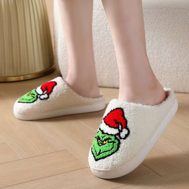 Pantoufles d'hiver d'animation de dessin animé de noël pour femmes, chaussures chaudes en coton pour chambre à coucher intérieure en peluche, chaussures confortables pour la maison, 2025