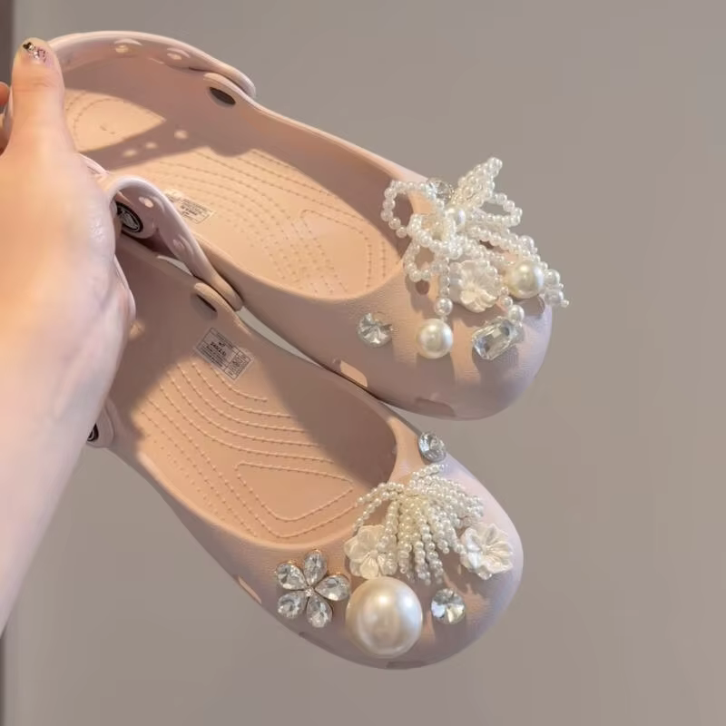 Accessoires de luxe pour sabots de ballet à chaîne de perles et fleurs