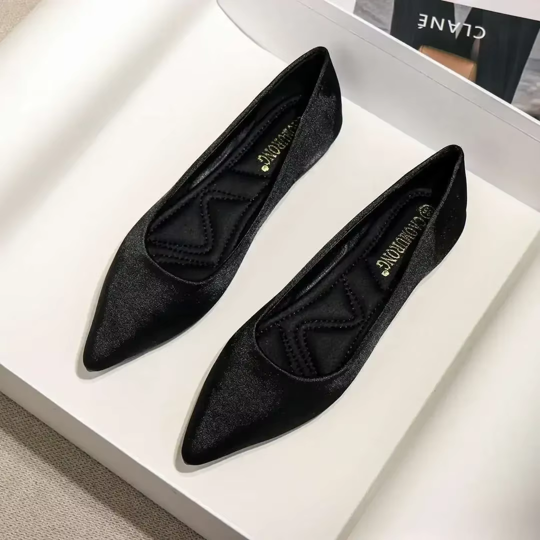 Chaussures plates pour femmes mocassins dernières chaussures pour dames à bout pointu Style coréen a 2025 tendance décontracté Chic et élégant jeune