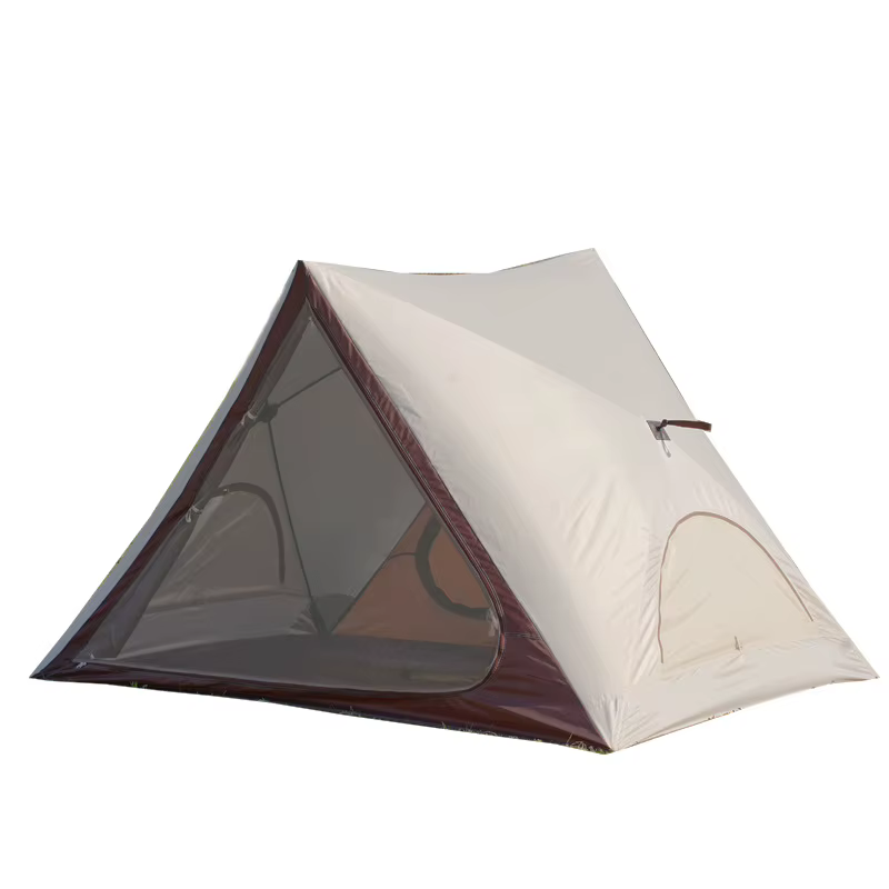 Tente triangulaire familiale