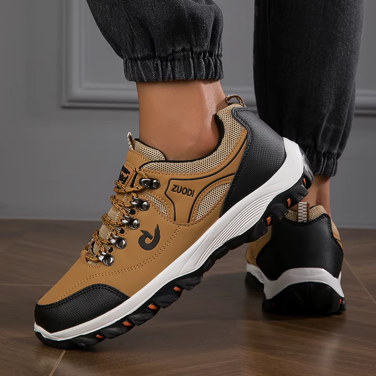 Nouveaux hommes chaussures de randonnée respirant randonnée chaussures de sport en plein air ultra-léger antidérapant randonnée Camping course randonnée chaussures de sport