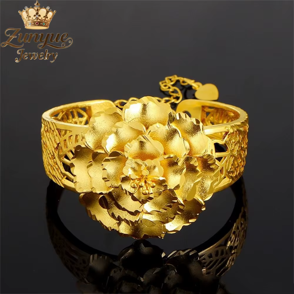 Bracelet tridimensionnel en forme de fleur de pivoine