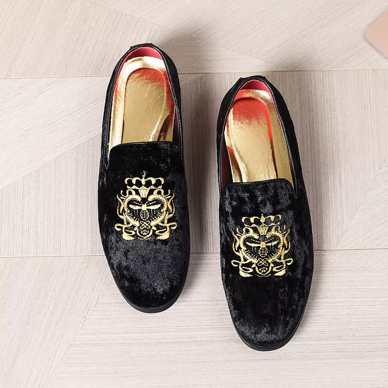 Robe de mariée chaussures décontracté hommes mocassins 2025 nouveau paresseux chaussures plates broderie conduite mocassins homme daim cuir chaussures Zapato