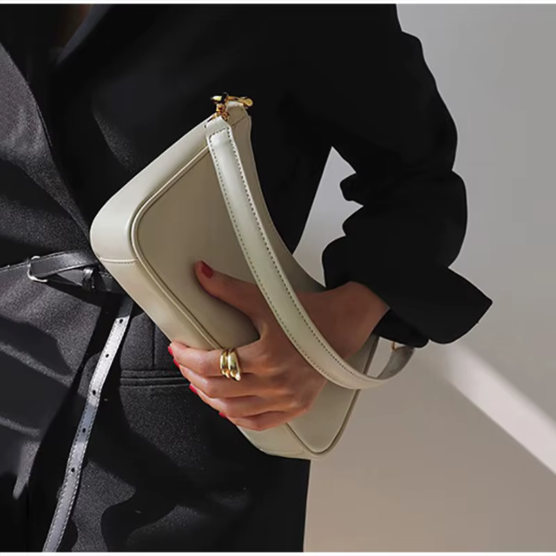 Sac à bandoulière Hobo avec chaîne, sac à main décontracté vintage léger, sac à bandoulière pour femme de couleur unie pour le travail, les déplacements et les voyages