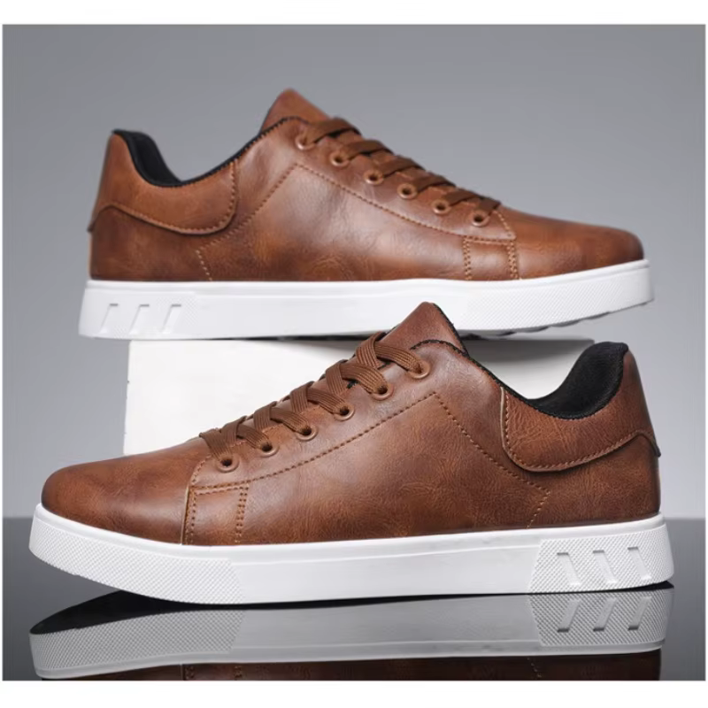 Chaussures de sport en cuir marron pour hommes