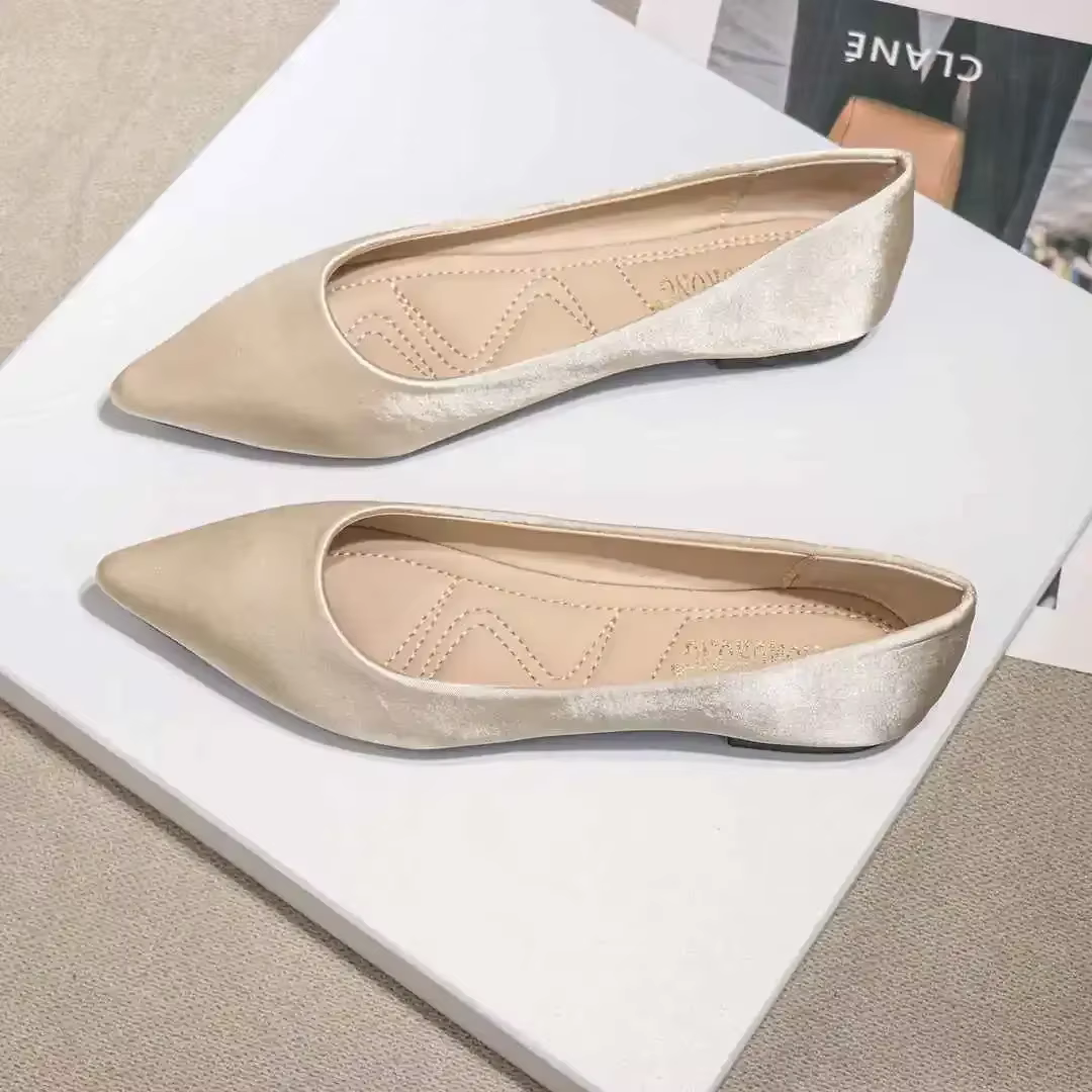 Chaussures plates pour femmes mocassins dernières chaussures pour dames à bout pointu Style coréen a 2025 tendance décontracté Chic et élégant jeune