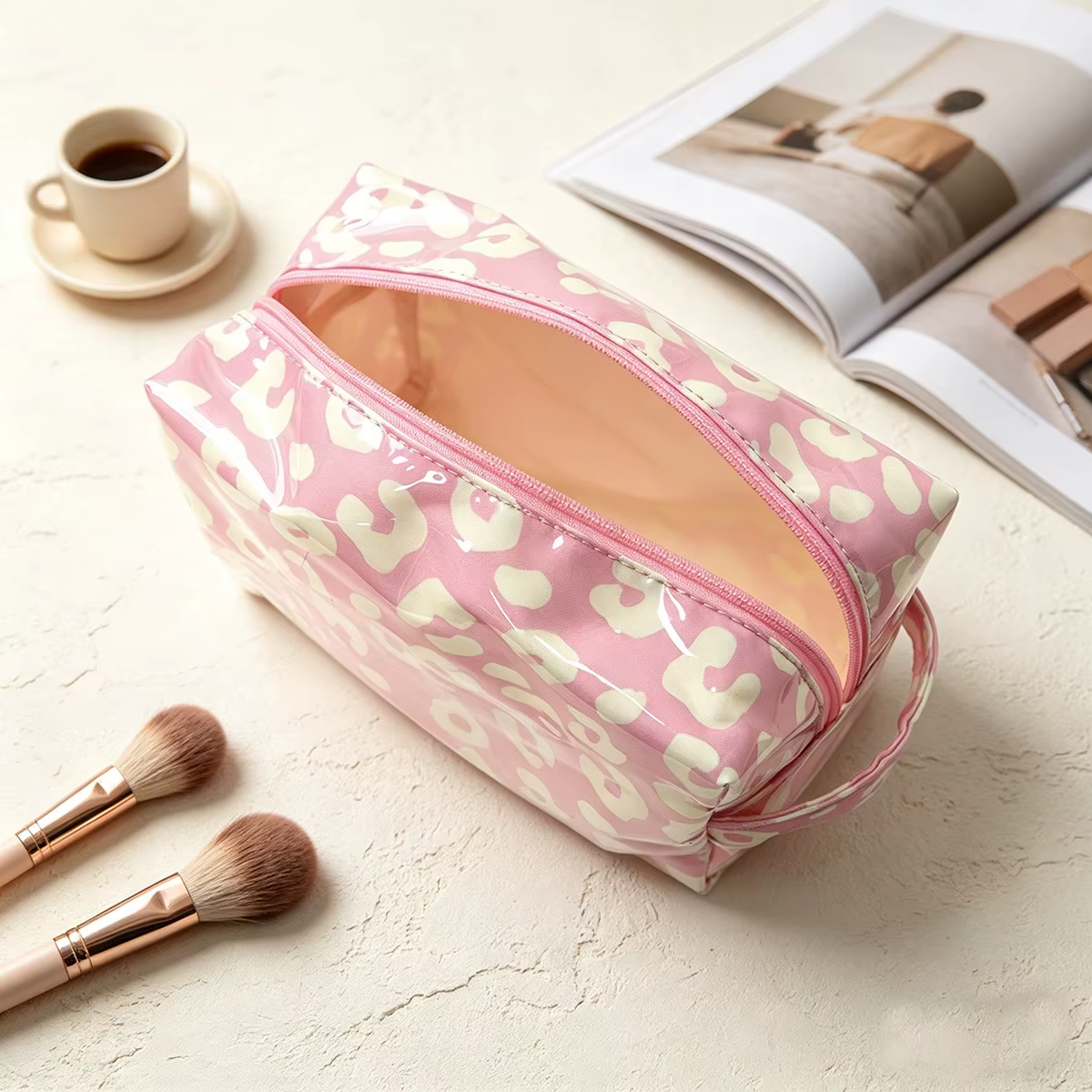 Trousse de maquillage léopard avec poignée, trousse de toilette imperméable en PVC brillant, organisateur de cosmétiques portable, petit organisateur de voyage