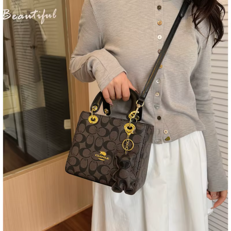 Sac Élégant pour Femme 26 Nouveau Sac à Main Monogramme Circulaire Classique Vintage Mini Sac Fourre-tout Carré Tendance avec Courte Anse Supérieure