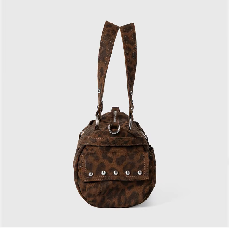 XMESSUN Nouveau Sac Fourre-tout Vintage Léopard à Rivets pour Moto, Sac Boston Tendance pour Trajet Quotidien, Sac à Bandoulière Décontracté pour Femme