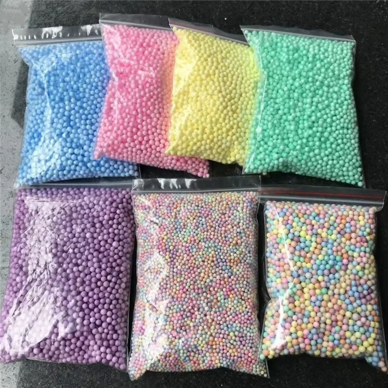 Bouteille de boules de polystyrène