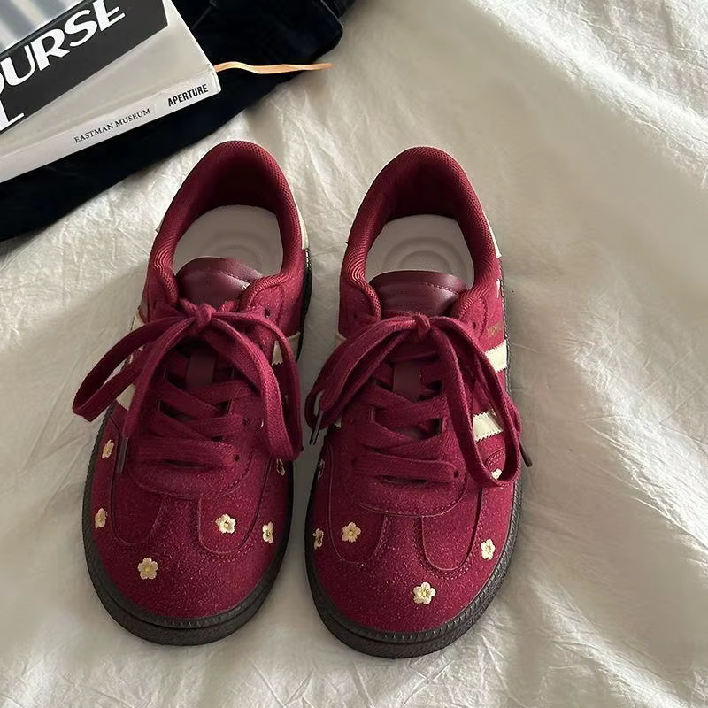 Baskets légères en cuir PU pour femmes, chaussures décontractées à la mode, chaussures Forrest Gump pour l'extérieur, chaussures d'entraînement de Tennis, chaussures vulcanisées à lacets