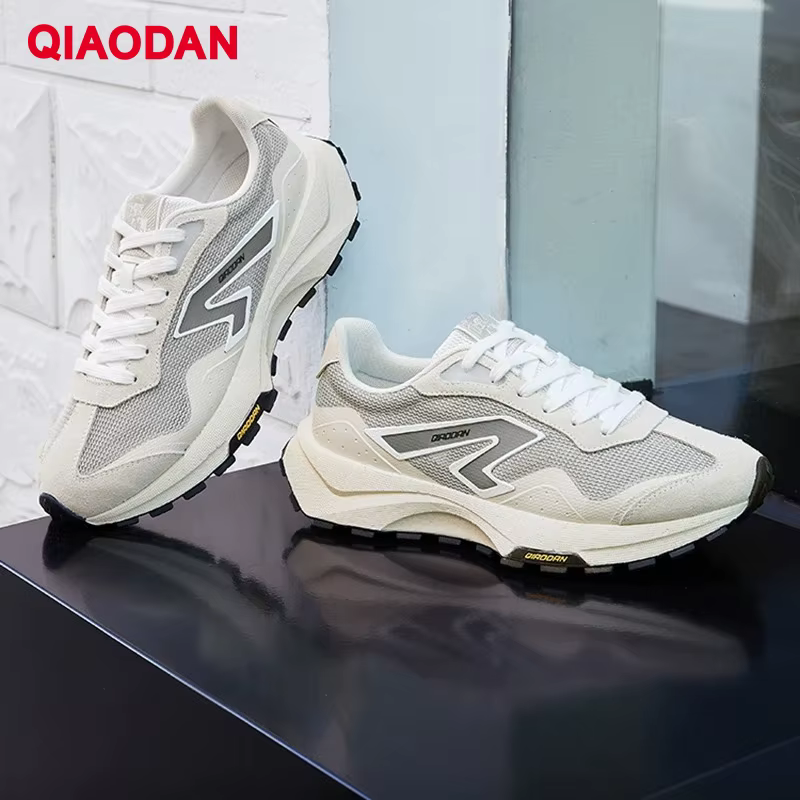 QIAODAN DUBAI 4.0 chaussures de marche pour hommes 2025 nouveau Vintage semelle en caoutchouc maille respirant confort décontracté antidérapant Snwakers QXL043252407
