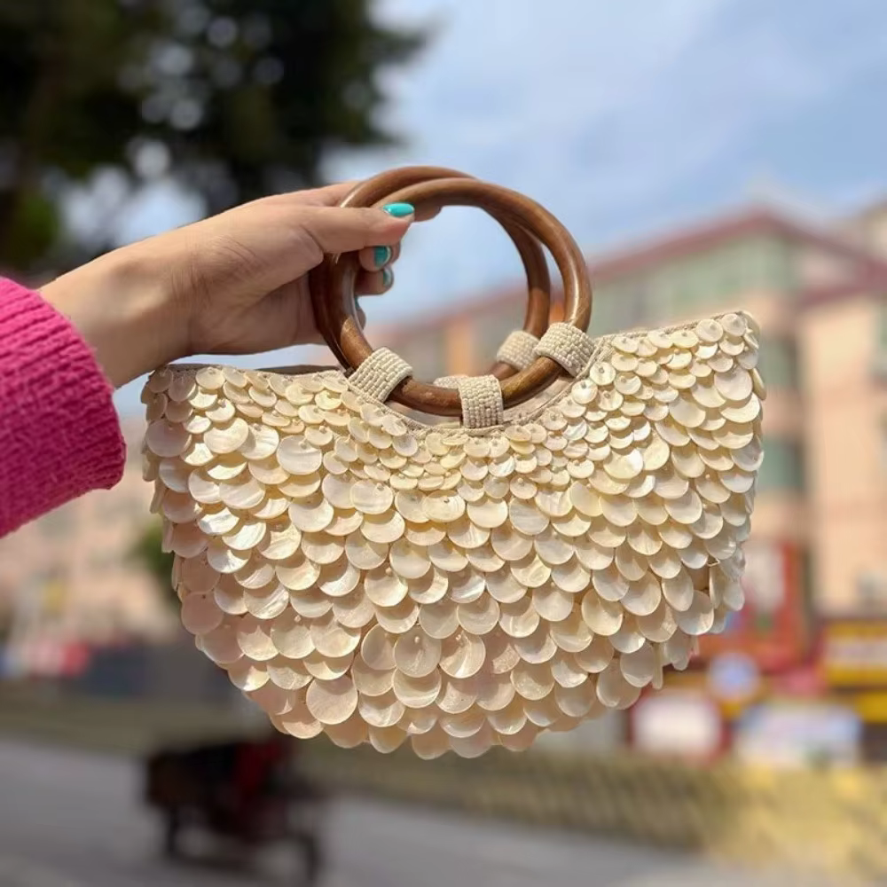 Sac à perles fait main style féerique Ornements en coquillages Taille compacte Sac à bandoulière tissé 