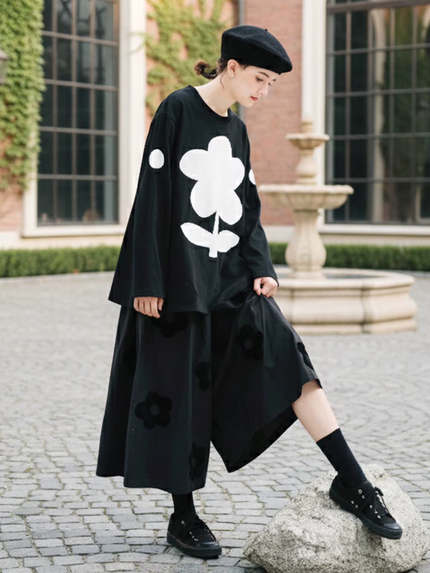 Jupe longue noire pour femmes, pantalon de style, broderie florale, sorties de week-end décontractées, ambiance élégante et mystérieuse, 234234