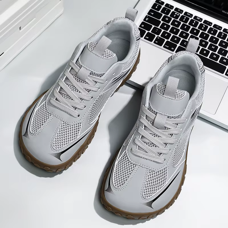 Chaussures à bout large, chaussures de sport en maille respirante pour l'été, adaptées aux hommes et aux femmes comme chaussures de voyage en plein air