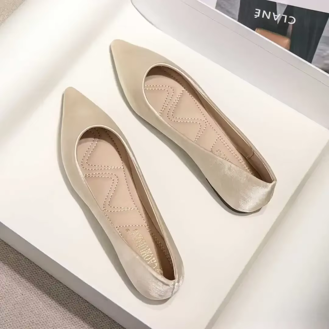 Chaussures plates pour femmes mocassins dernières chaussures pour dames à bout pointu Style coréen a 2025 tendance décontracté Chic et élégant jeune