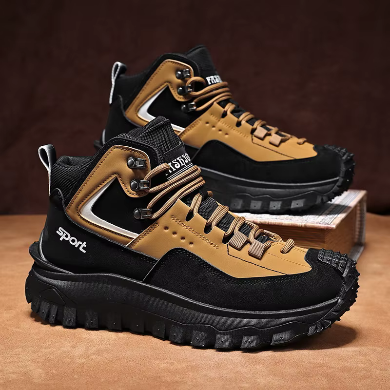 Bottes de randonnée mi-hautes noires et marron