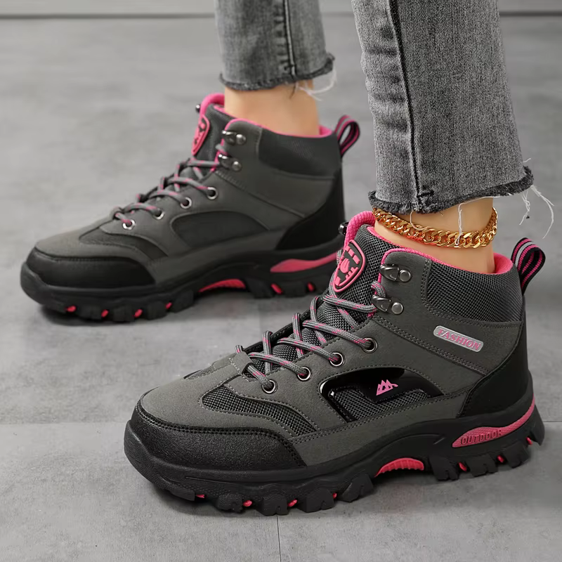 Femmes bottes imperméables en plein air randonnée