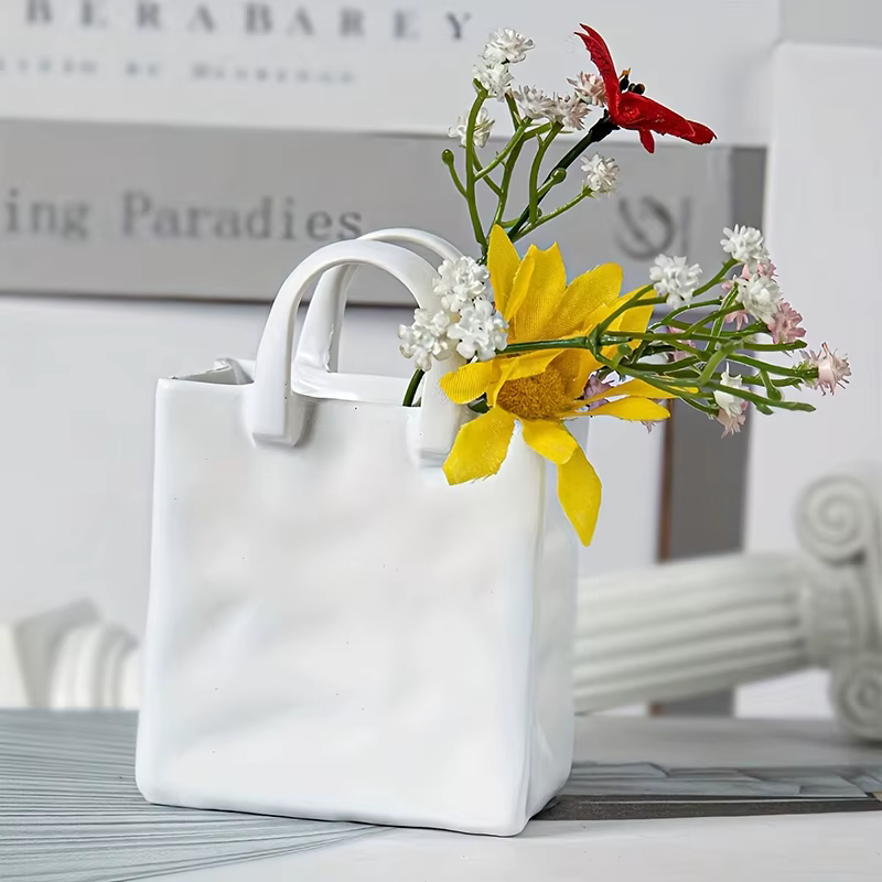 Vase blanc décoratif moderne en forme de sac à main