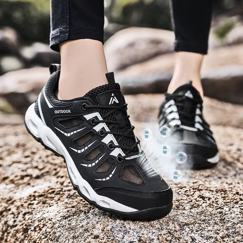Chaussures de randonnée coordonnantes pour hommes et femmes