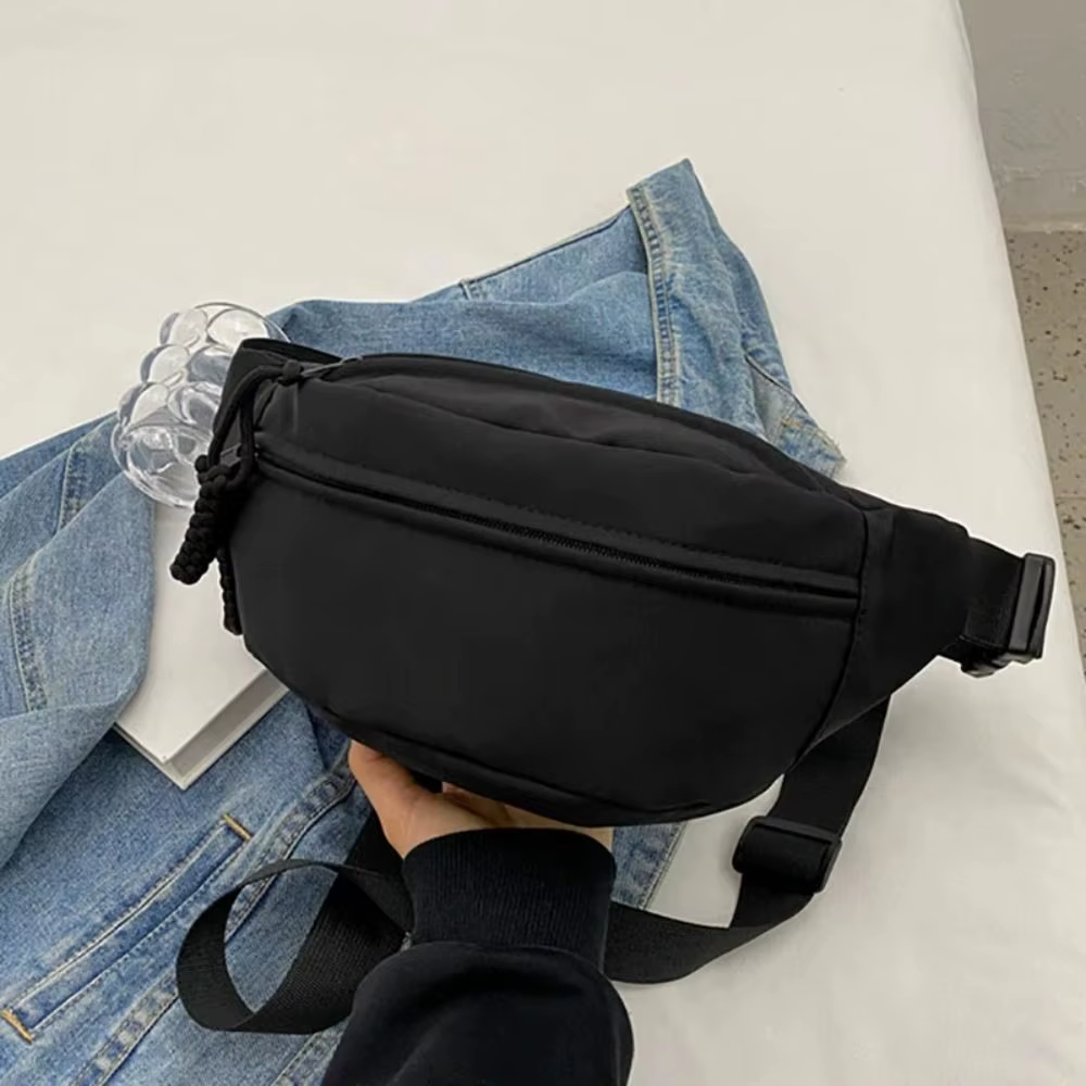 Sac de poitrine demi-lune pour femme