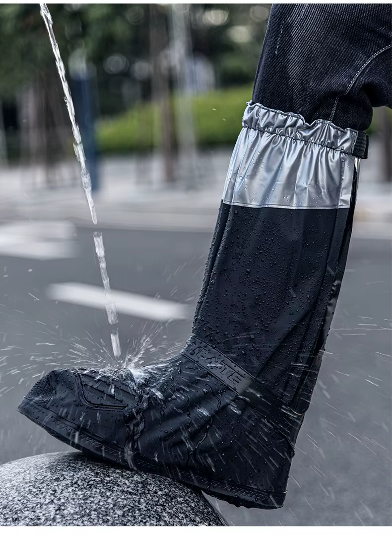 Couvre-chaussures imperméables et antidérapants pour la pluie