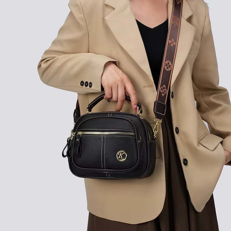 Sac bandoulière polyvalent décontracté pour femme à trois compartiments, sac à main de loisirs de grande valeur en PU, sac carré moyen à texture douce
