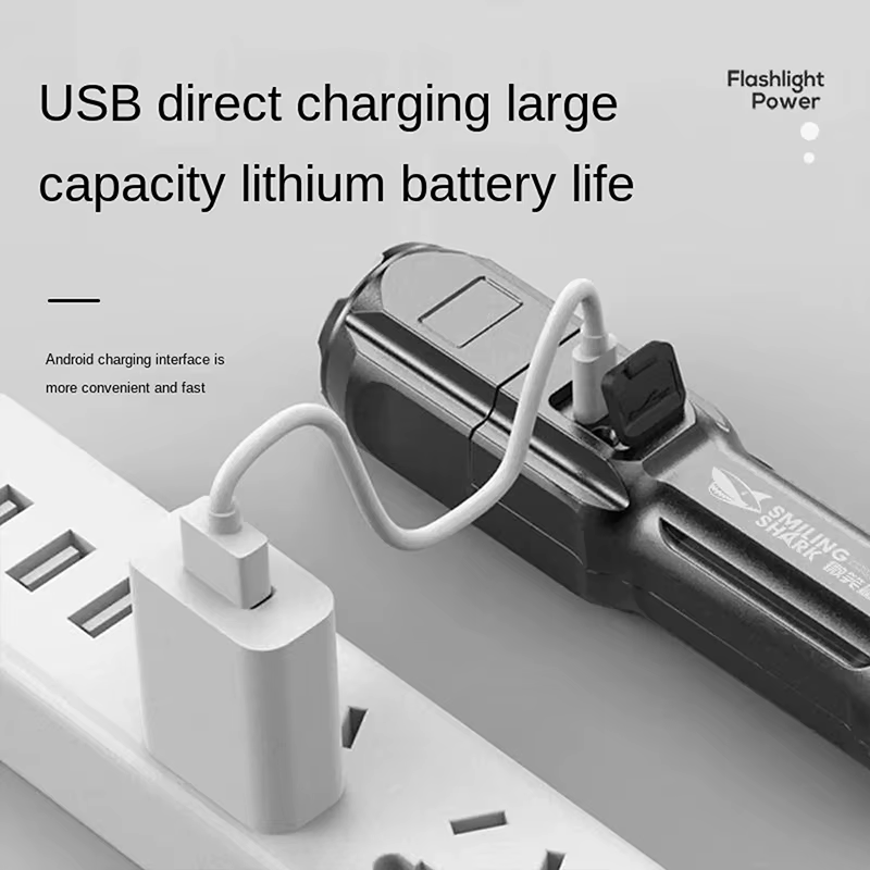 Lampe de poche LED puissante