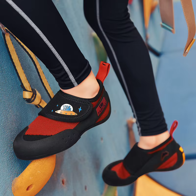Chaussures d'escalade pour enfants