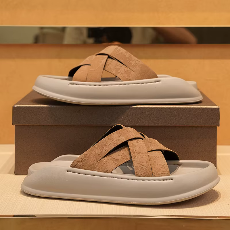 Claquettes décontractées pour hommes, nouvelles sandales d'été à semelle souple, chaussures de plage d'extérieur, séchage rapide, respirantes, légères, pantoufles de sport