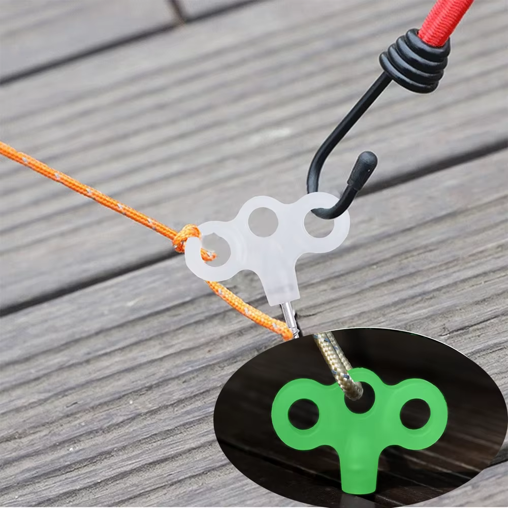 Lot de 4/6 crochets à vis pour tente, boucles de corde, accessoires de camping et randonnée, équipement de voyage lumineux, attaches pour tente, accessoires de fixation