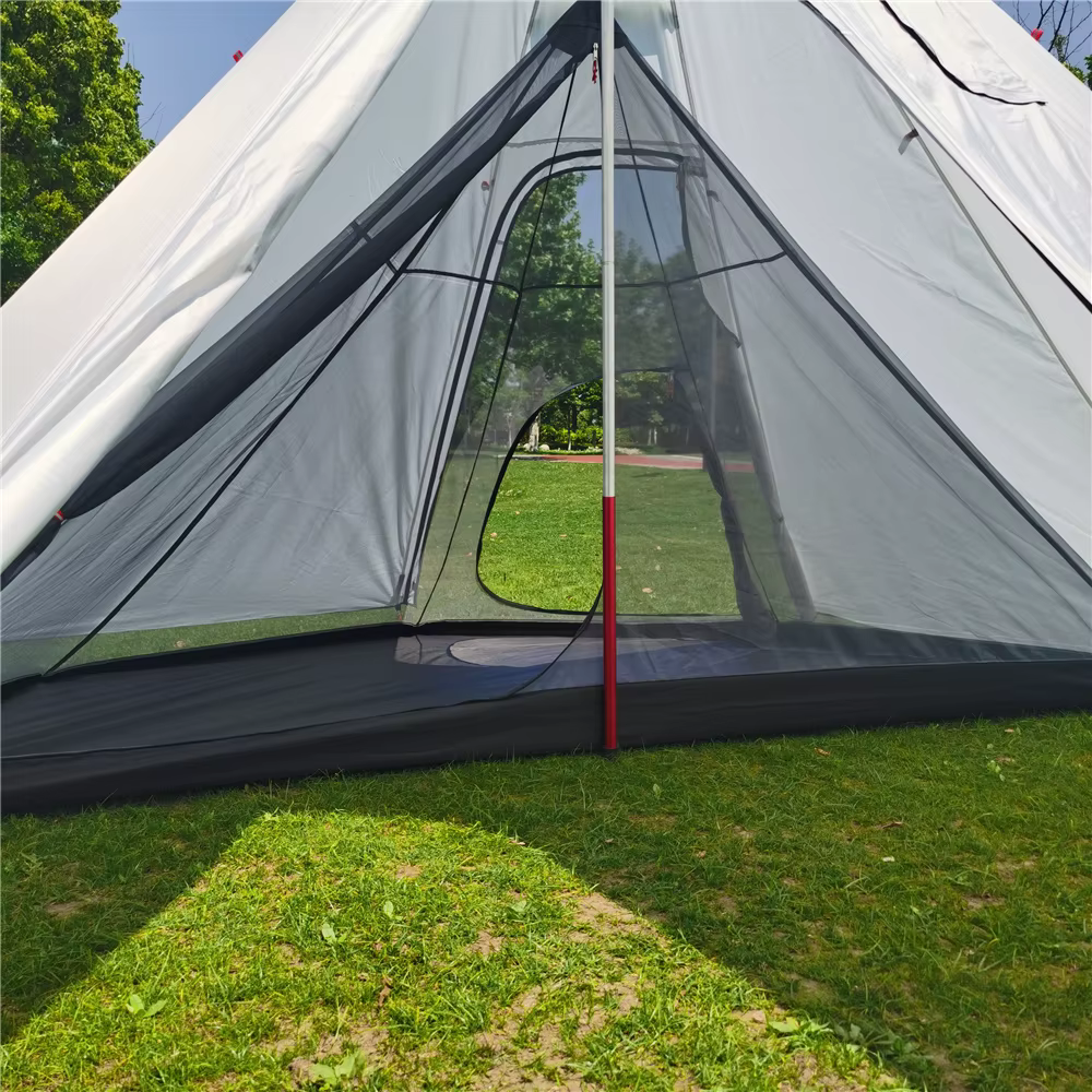 Tente pyramide ultralégère