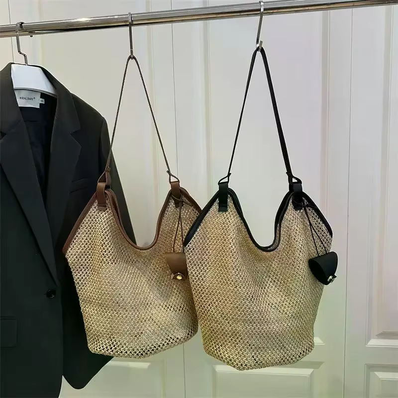 Sac en paille tressé ajouré, sac à bandoulière pour parent, sac fourre-tout avec clip pour lunettes de soleil, sac à main de plage bohème, sac seau