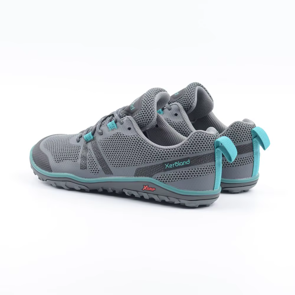 Chaussures pieds nus larges pour randonnée
